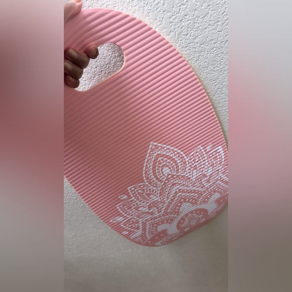 Apana Luxe Mini Yoga Mat - Picture 6 of 6